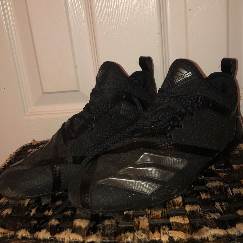 Adidas men’s football cleats size 7